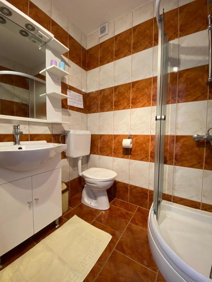 Guest House Dijana Krk Town Bagian luar foto