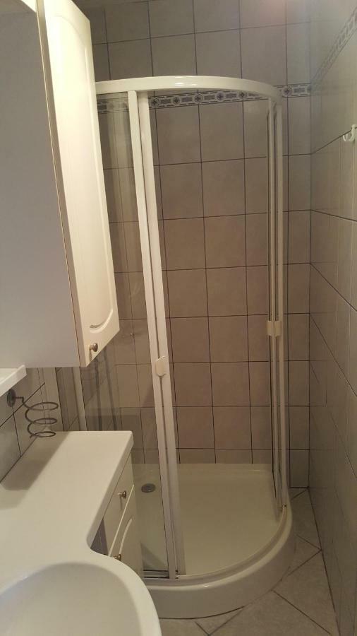 Guest House Dijana Krk Town Bagian luar foto